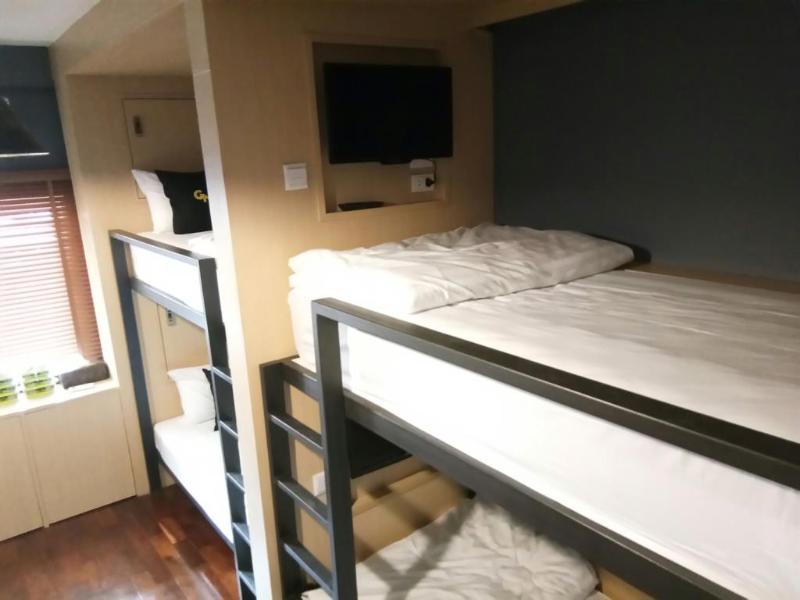 Gn Luxury Hostel Bangkok Bagian luar foto