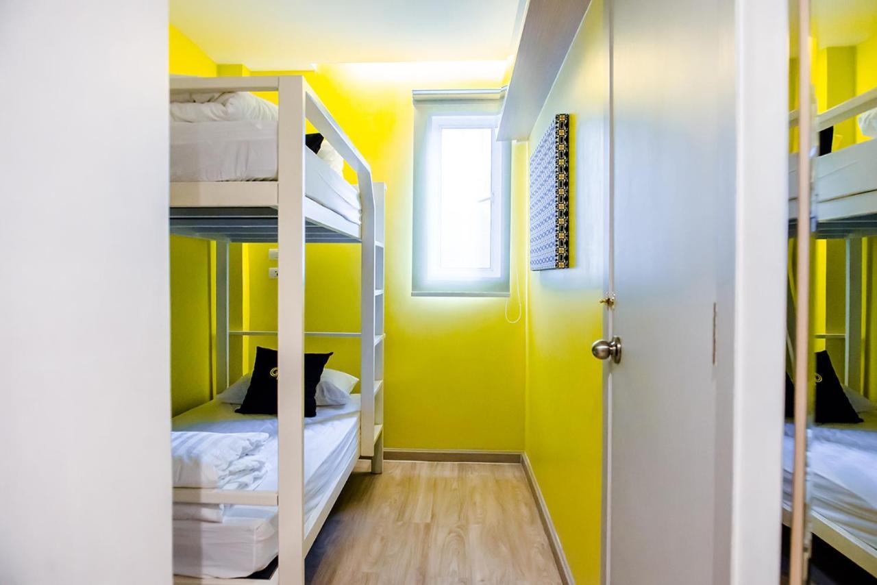 Gn Luxury Hostel Bangkok Bagian luar foto