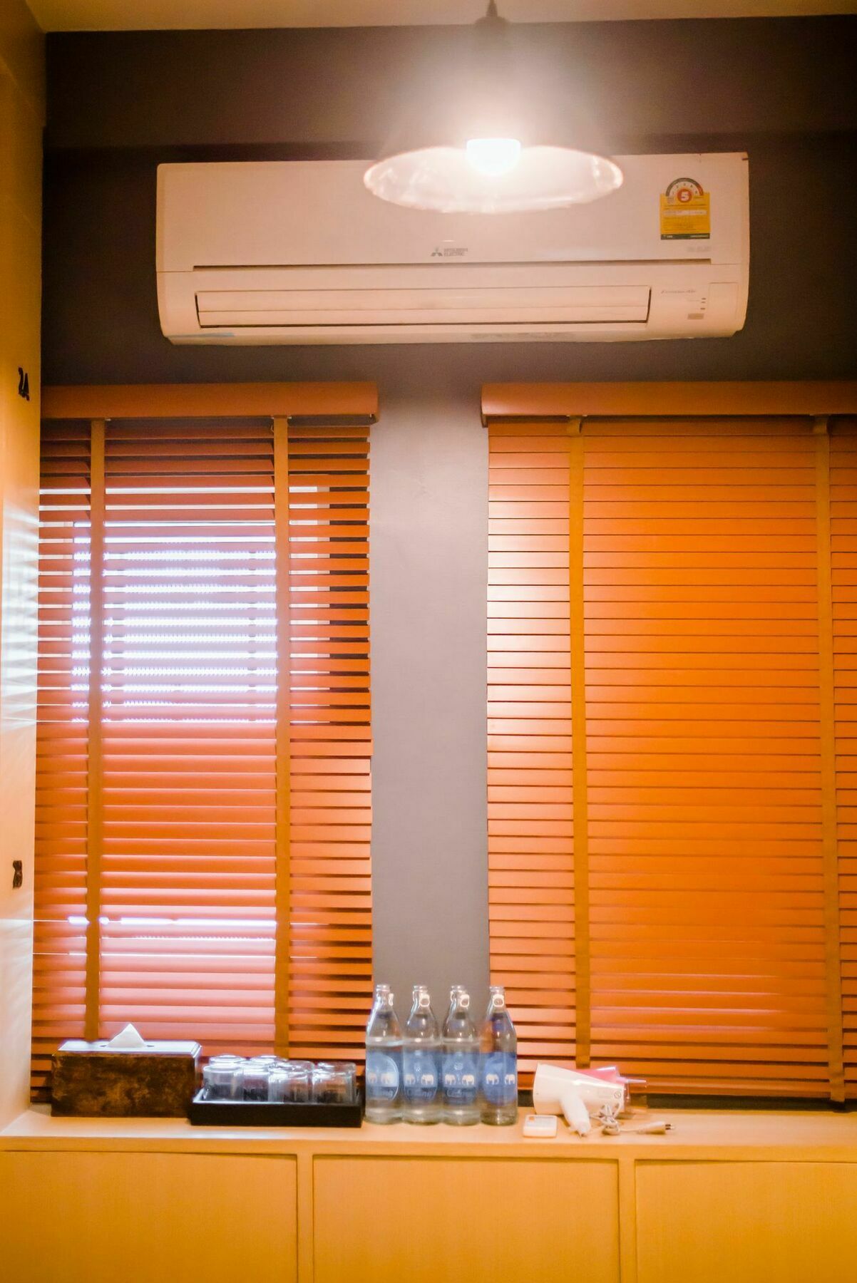 Gn Luxury Hostel Bangkok Bagian luar foto