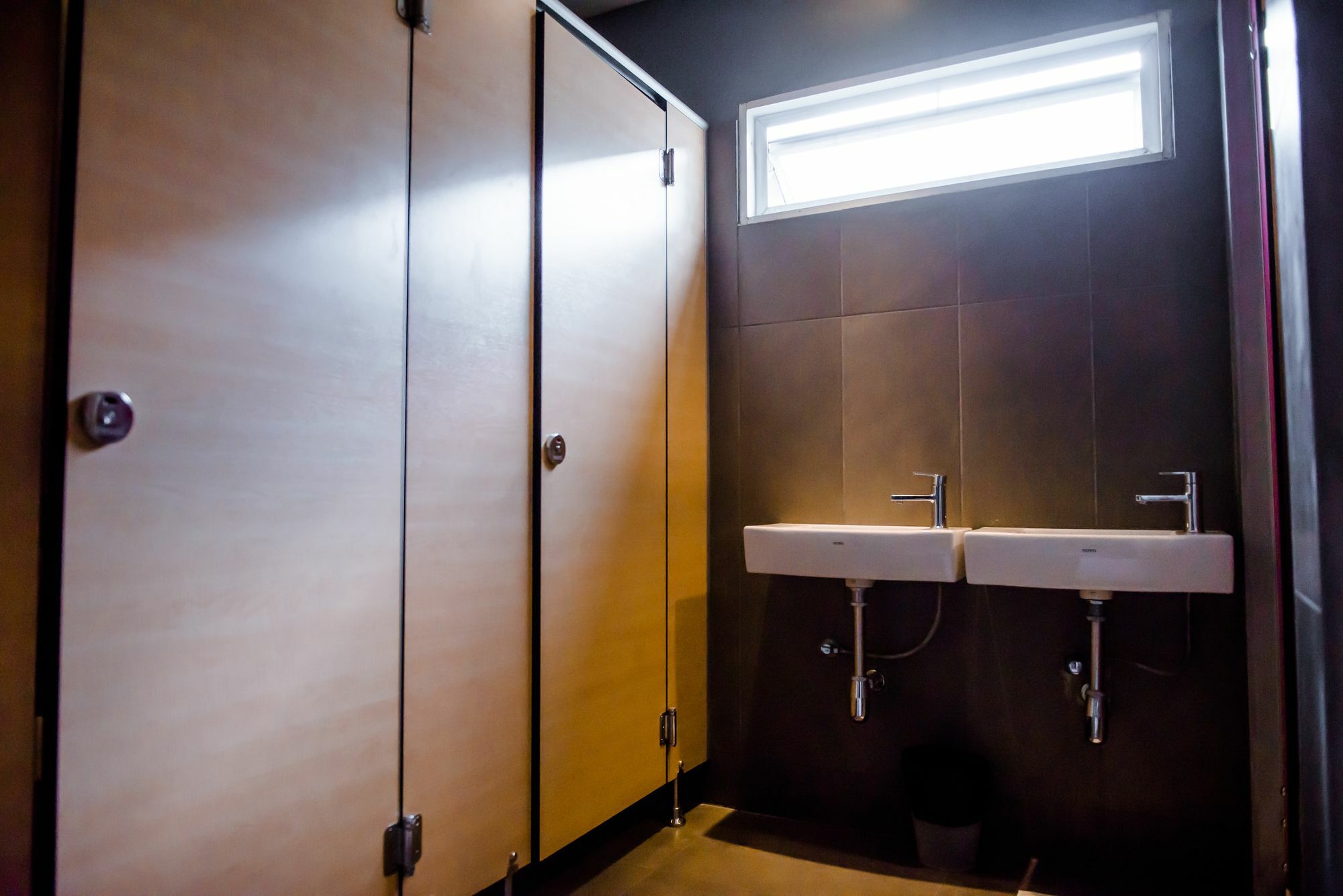 Gn Luxury Hostel Bangkok Bagian luar foto